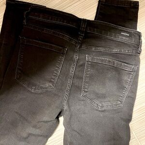 Gently worn size 26 Liverpool LosAngelos skinny jeans